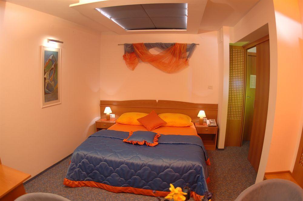 Hotel Bellevue Kranj Eksteriør bilde