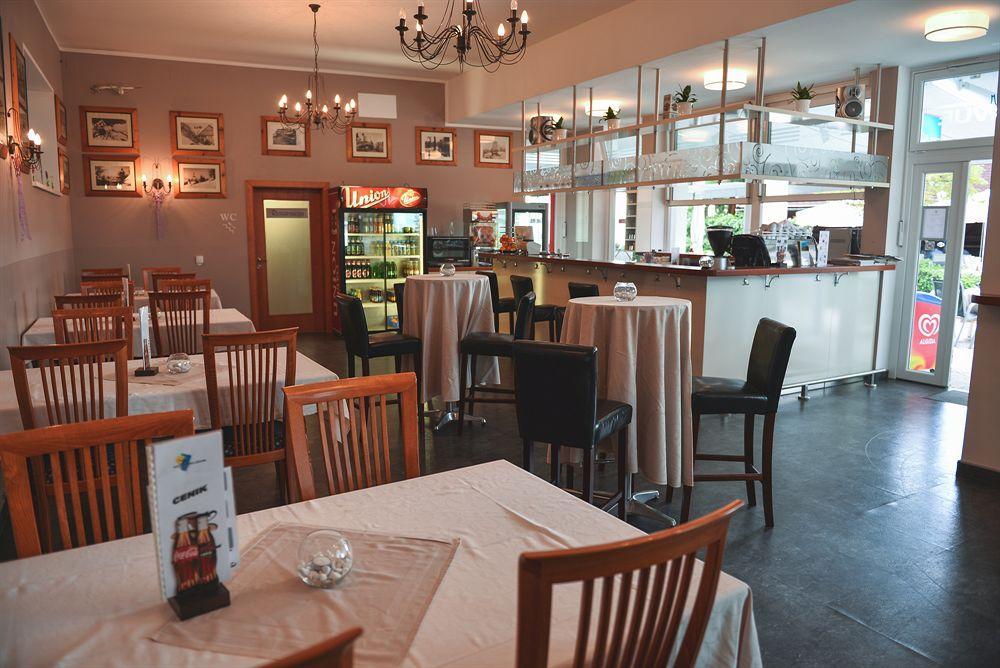 Hotel Bellevue Kranj Eksteriør bilde