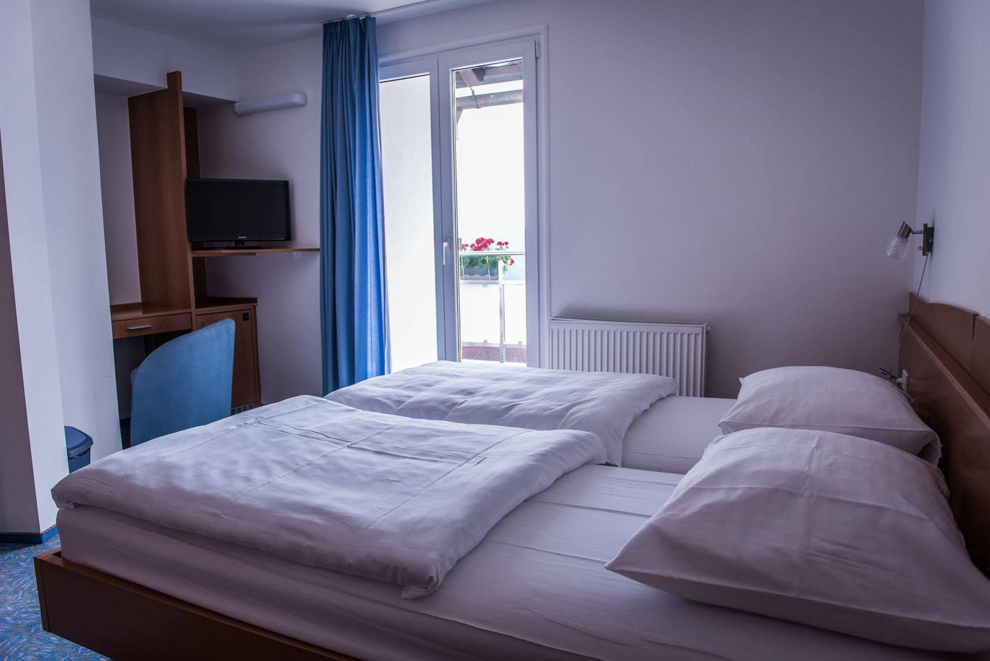 Hotel Bellevue Kranj Eksteriør bilde